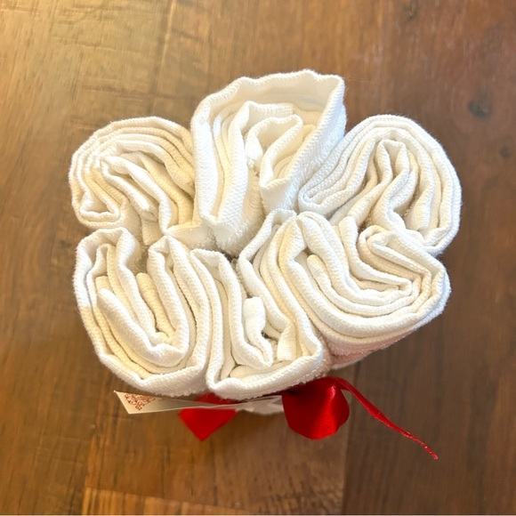 Kitty Klaus 6 pack wash clothes, NWT - Picture 7 of 7